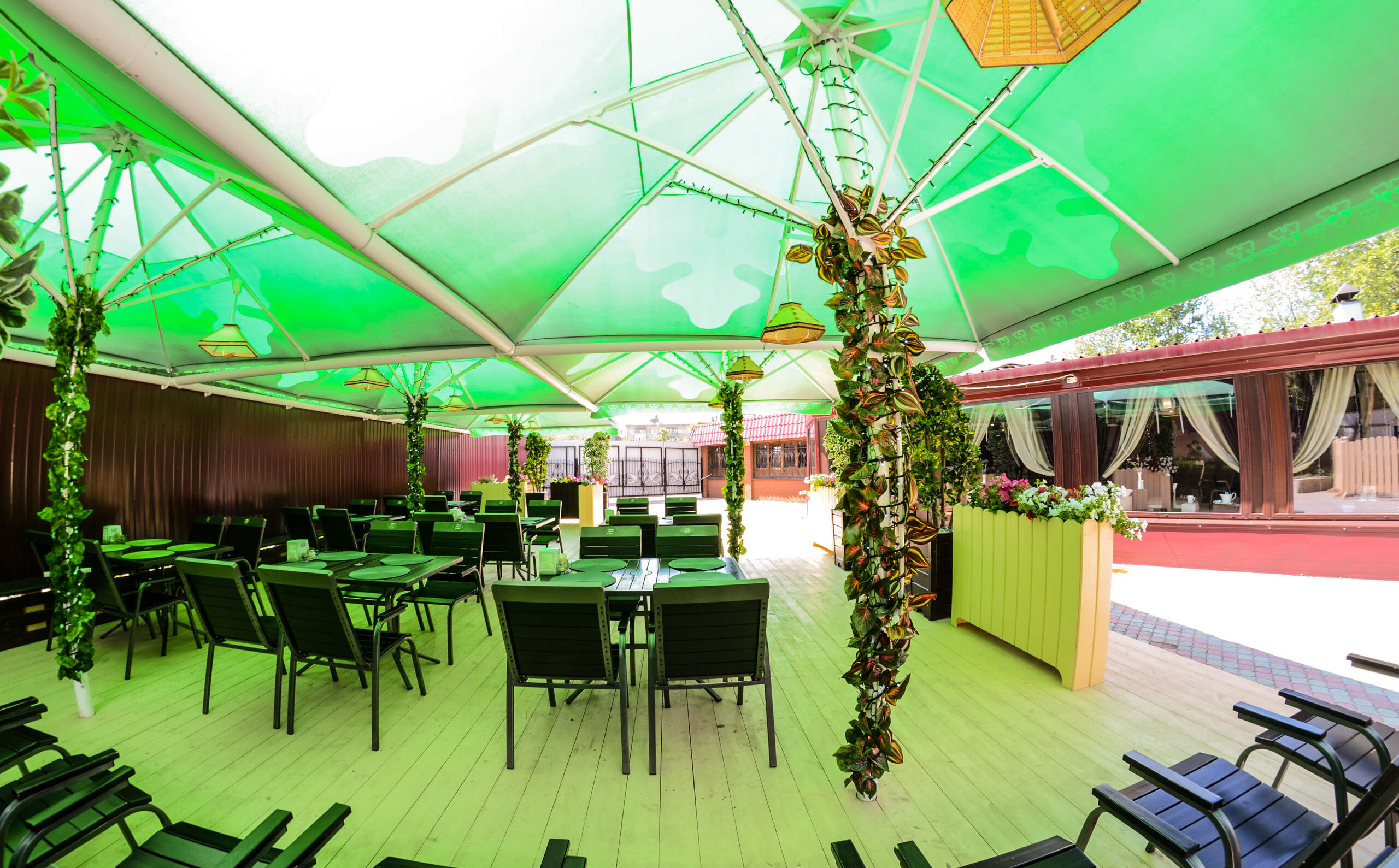 фотка помещения для мероприятия Кафе Роща на 250 мест номеров Краснодара